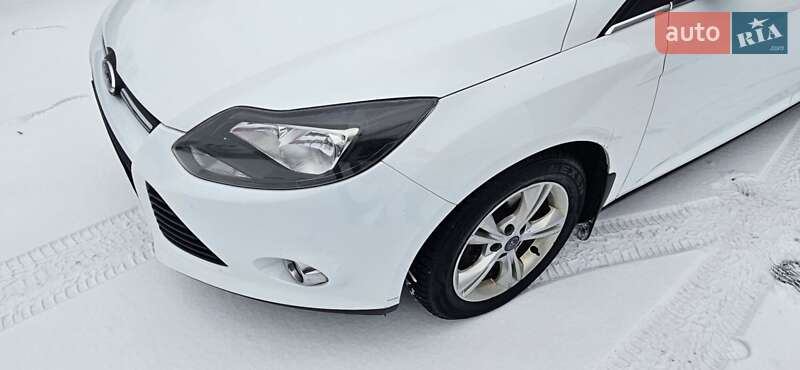 Хэтчбек Ford Focus 2013 в Киеве