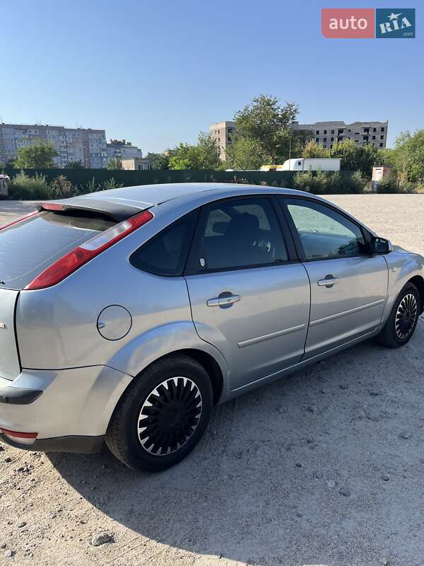 Хэтчбек Ford Focus 2004 в Кропивницком