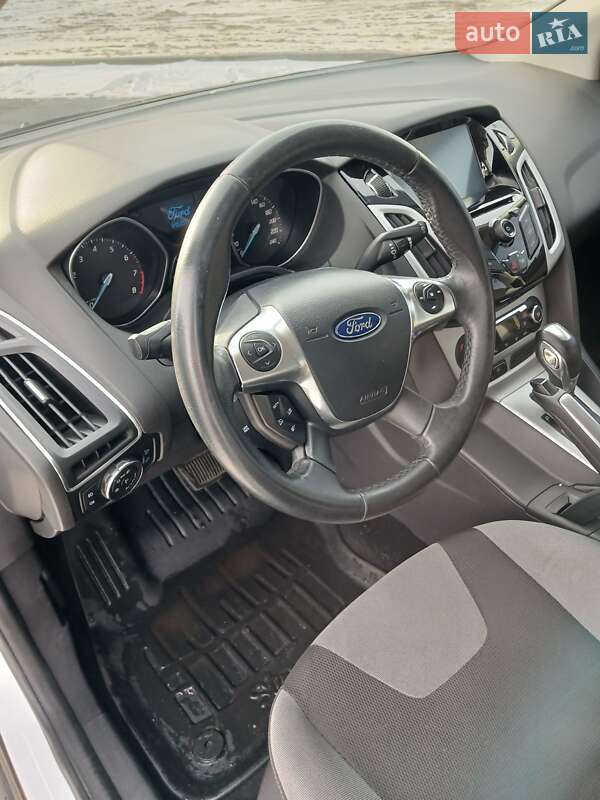 Хетчбек Ford Focus 2012 в Черкасах