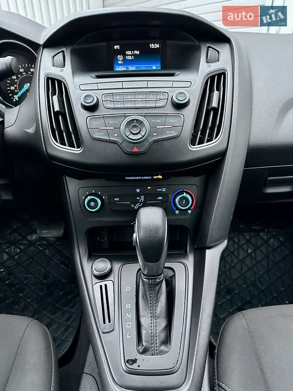 Седан Ford Focus 2017 в Киеве