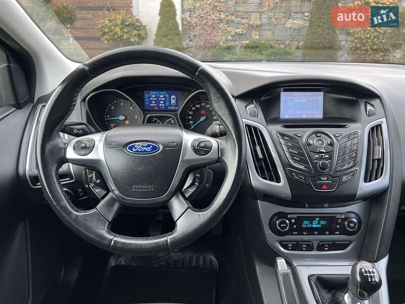 Универсал Ford Focus 2013 в Стрые фото 120 Универсал Ford Focus 2013 в Стрые
