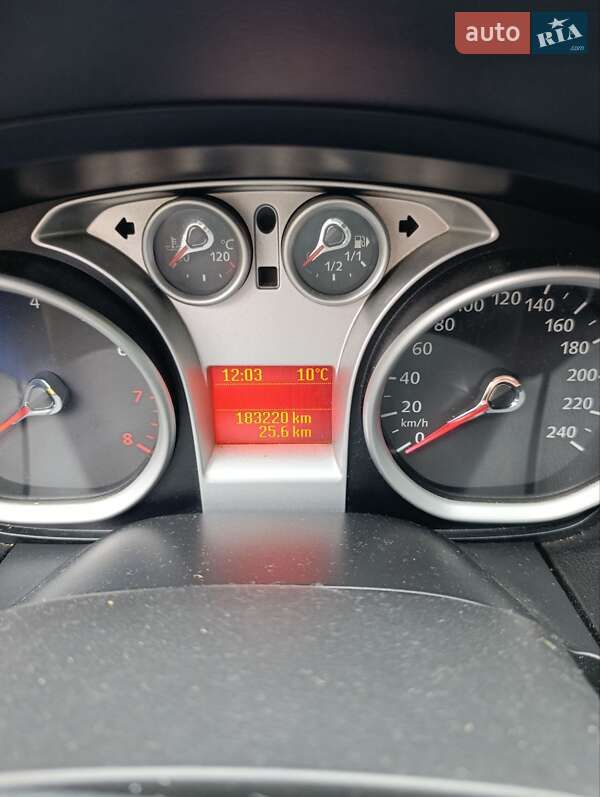 Седан Ford Focus 2010 в Киеве