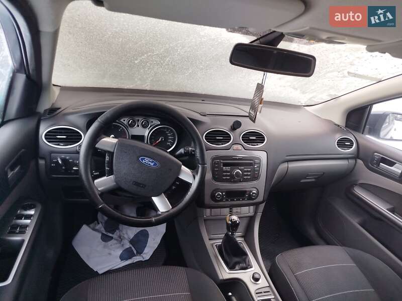 Универсал Ford Focus 2010 в Бурштыне