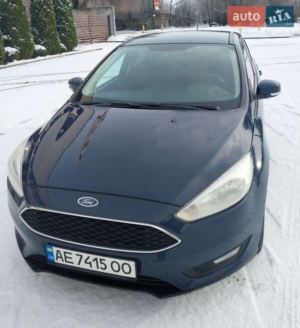 Седан Ford Focus 2015 в Днепре