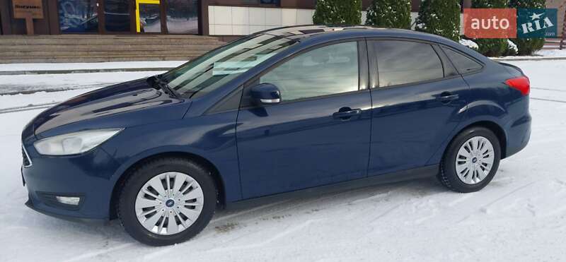 Седан Ford Focus 2015 в Днепре
