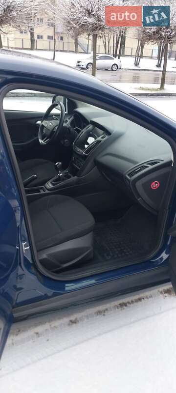 Седан Ford Focus 2015 в Днепре