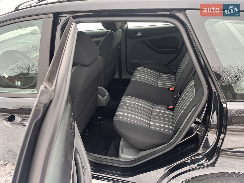 Универсал Ford Focus 2010 в Звягеле