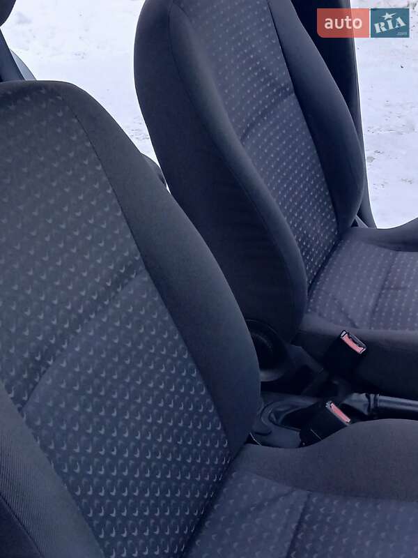 Универсал Ford Focus 2004 в Тернополе фото 52 Универсал Ford Focus 2004 в Тернополе