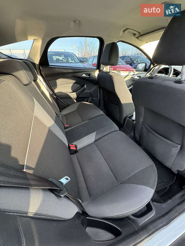 Хетчбек Ford Focus 2013 в Івано-Франківську