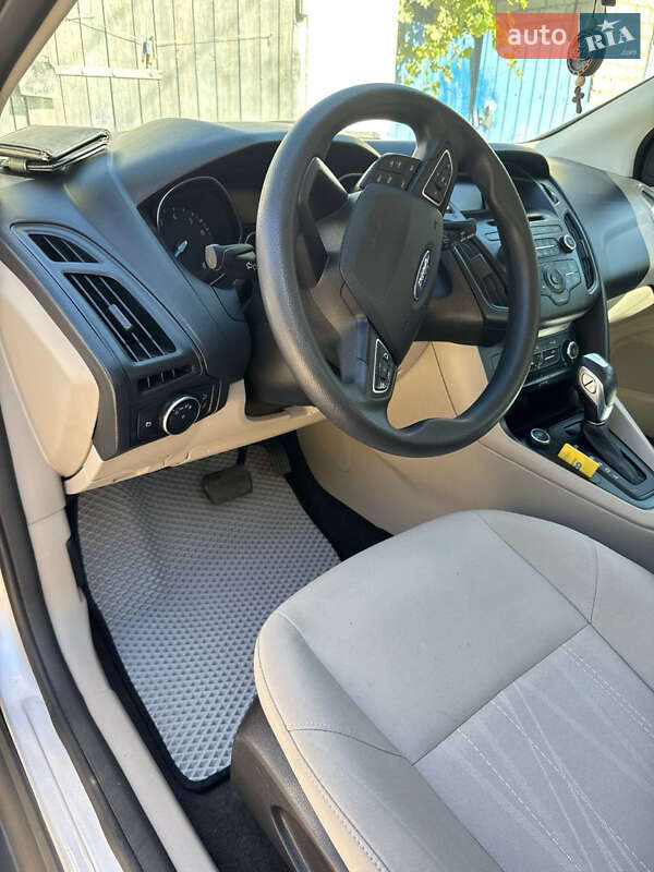Седан Ford Focus 2015 в Новомосковске фото 9 Седан Ford Focus 2015 в Новомосковске