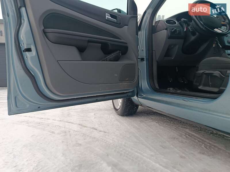 Универсал Ford Focus 2008 в Каменском