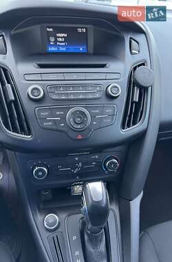 Седан Ford Focus 2015 в Киеве