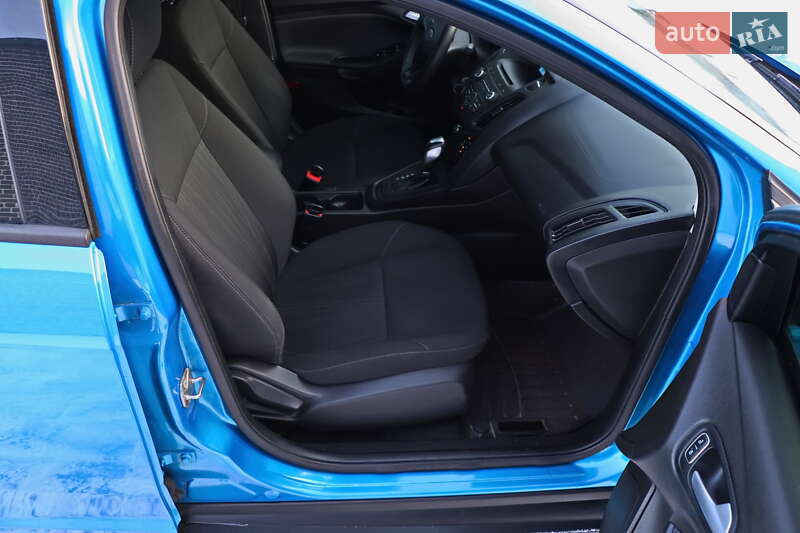 Седан Ford Focus 2015 в Кременчуці