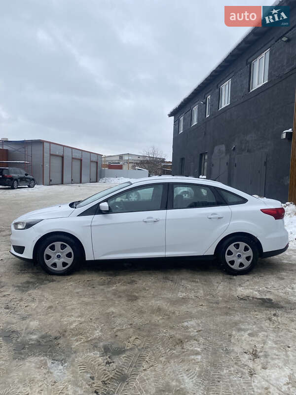 Седан Ford Focus 2018 в Сумах