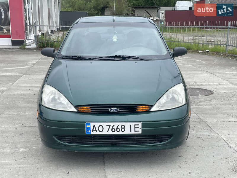 Ford Focus 2000
