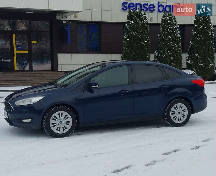 Седан Ford Focus 2015 в Днепре