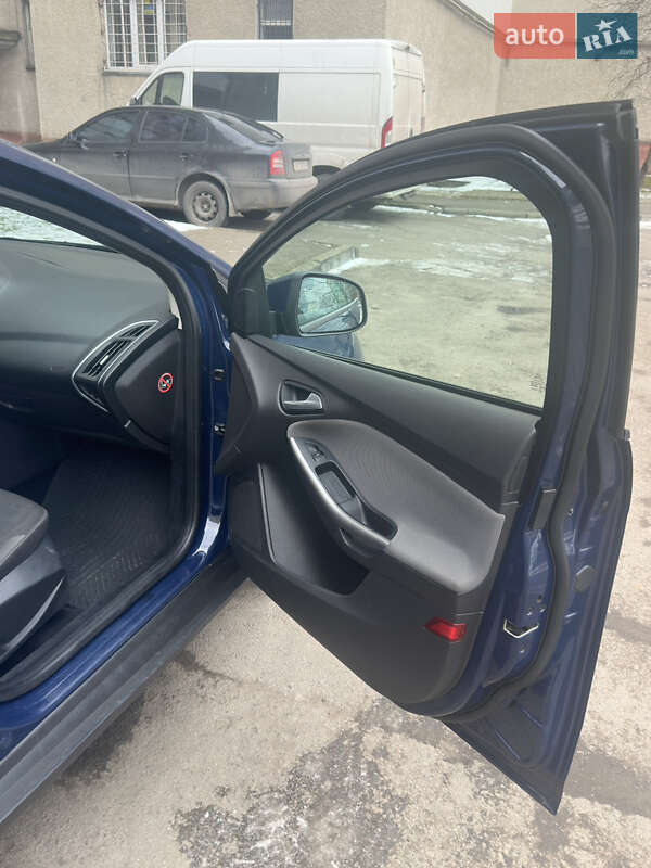 Хетчбек Ford Focus 2014 в Калуші