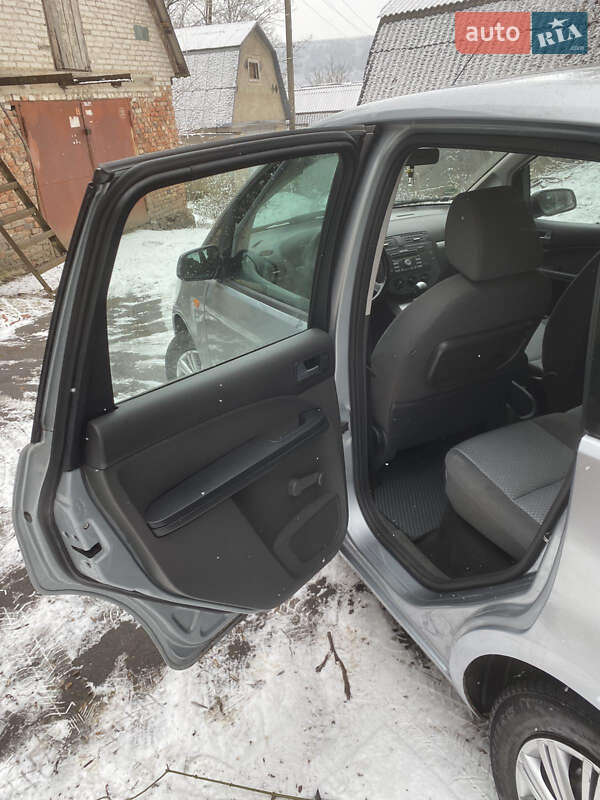 Універсал Ford Focus 2004 в Могилів-Подільському фото 4 Універсал Ford Focus 2004 в Могилів-Подільському