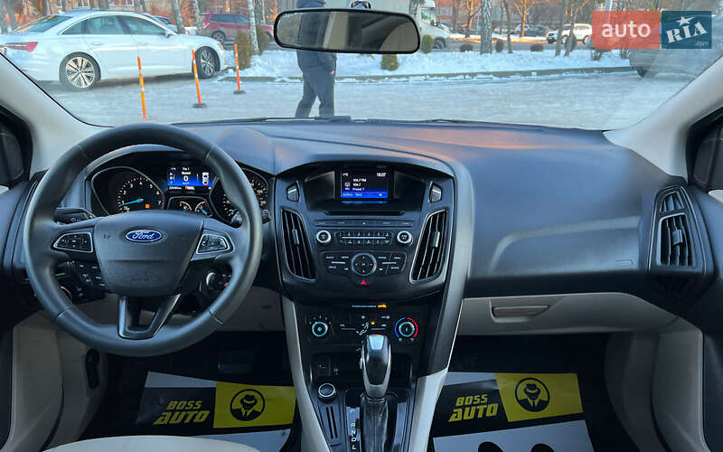Хэтчбек Ford Focus 2016 в Львове