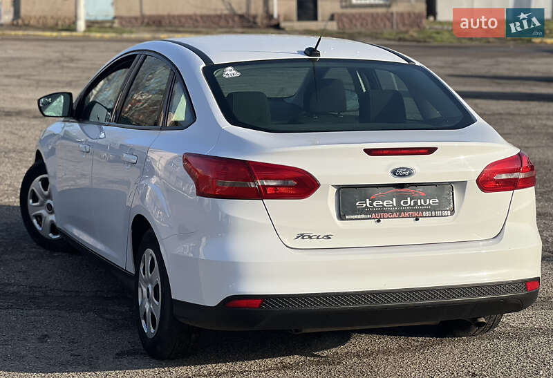 Седан Ford Focus 2017 в Николаеве