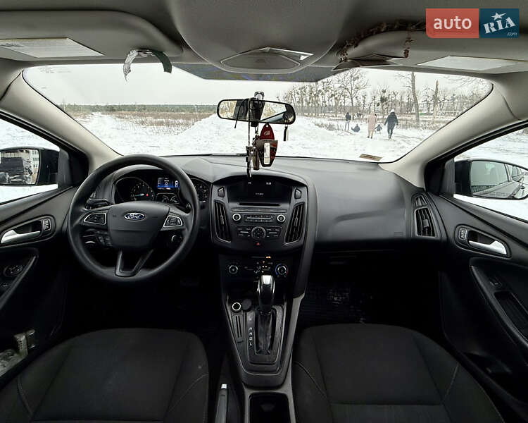 Седан Ford Focus 2015 в Славуте