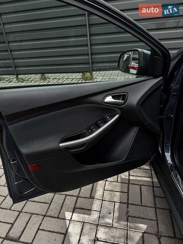 Універсал Ford Focus 2013 в Черкасах