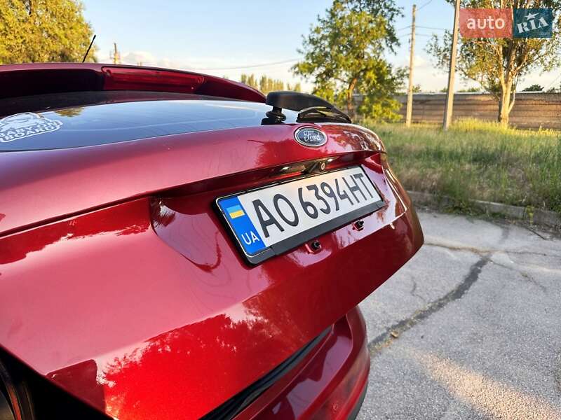 Хэтчбек Ford Focus 2016 в Запорожье