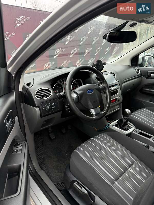 Хэтчбек Ford Focus 2009 в Сумах