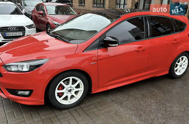 Хэтчбек Ford Focus 2016 в Киеве