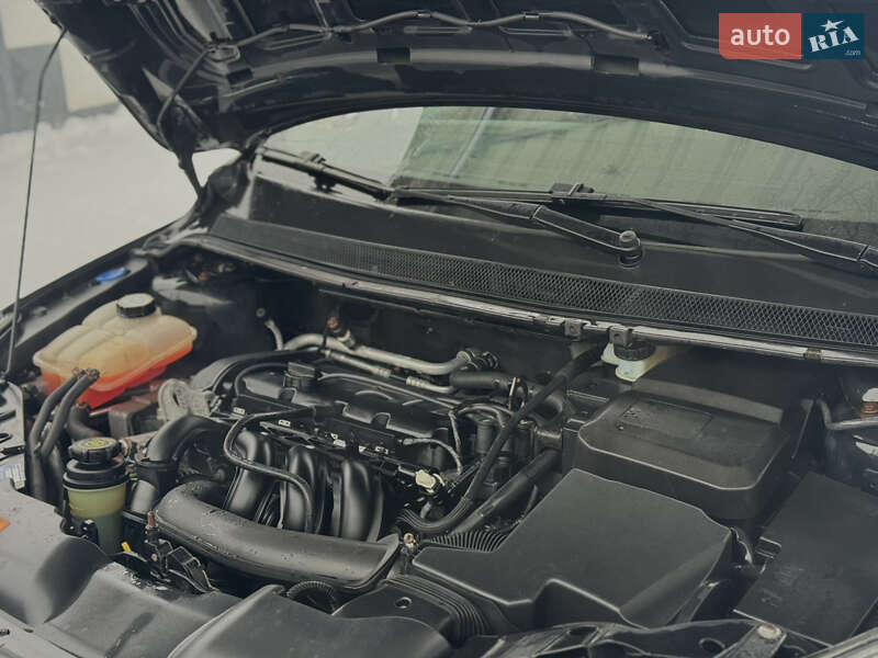 Хэтчбек Ford Focus 2008 в Староконстантинове