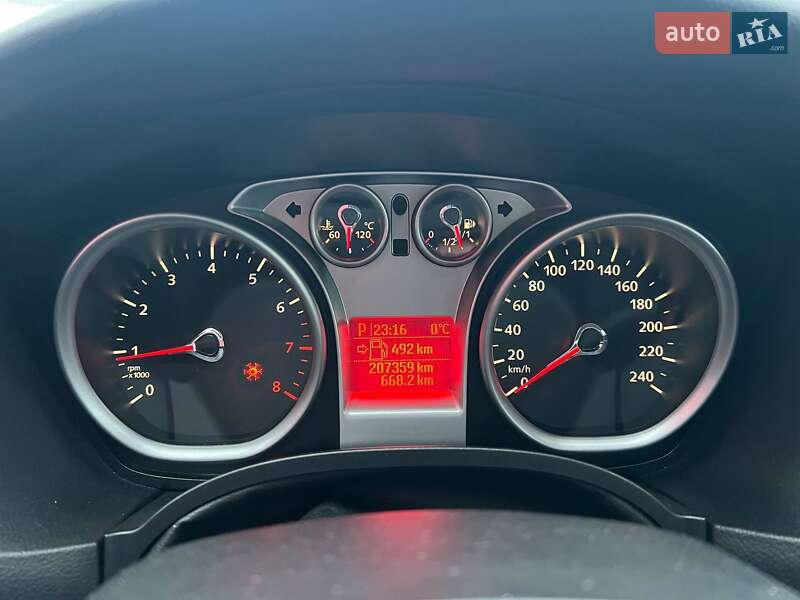 Седан Ford Focus 2010 в Киеве фото 21 Седан Ford Focus 2010 в Киеве