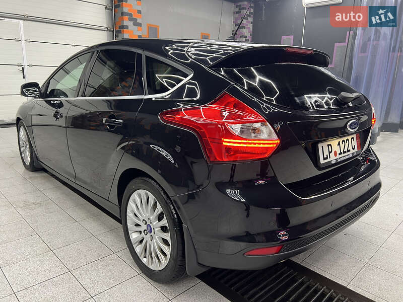 Хэтчбек Ford Focus 2012 в Житомире