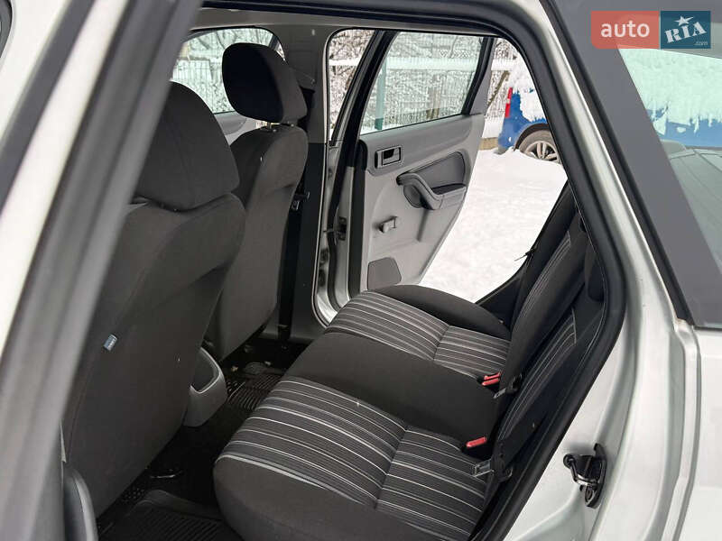Универсал Ford Focus 2008 в Дрогобыче фото 46 Универсал Ford Focus 2008 в Дрогобыче