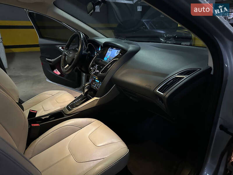 Хэтчбек Ford Focus 2016 в Днепре