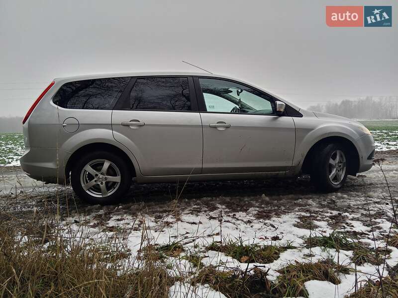 Універсал Ford Focus 2008 в Тростянці