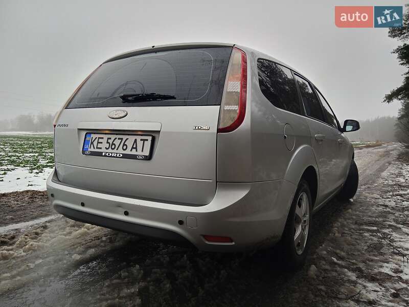 Універсал Ford Focus 2008 в Тростянці