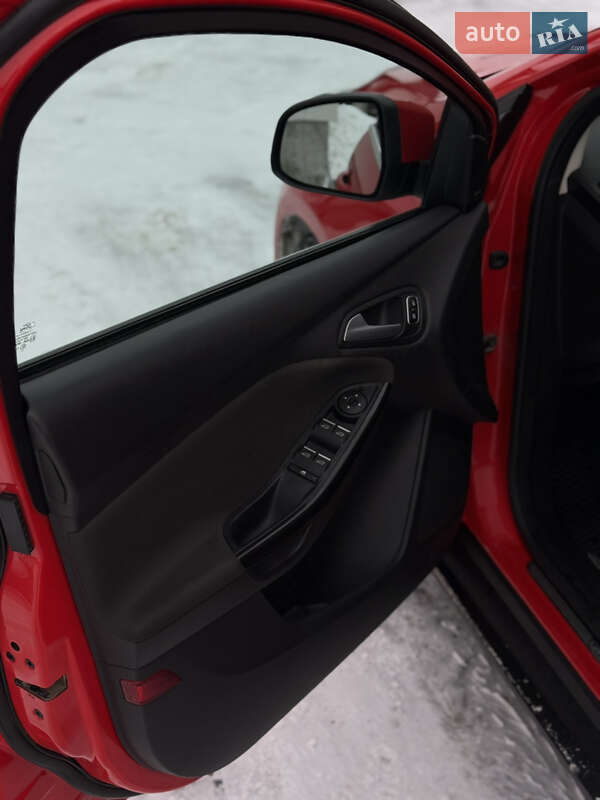 Универсал Ford Focus 2018 в Микулинцах