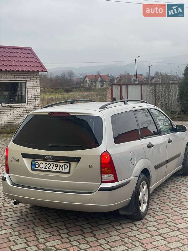 Универсал Ford Focus 2003 в Надворной