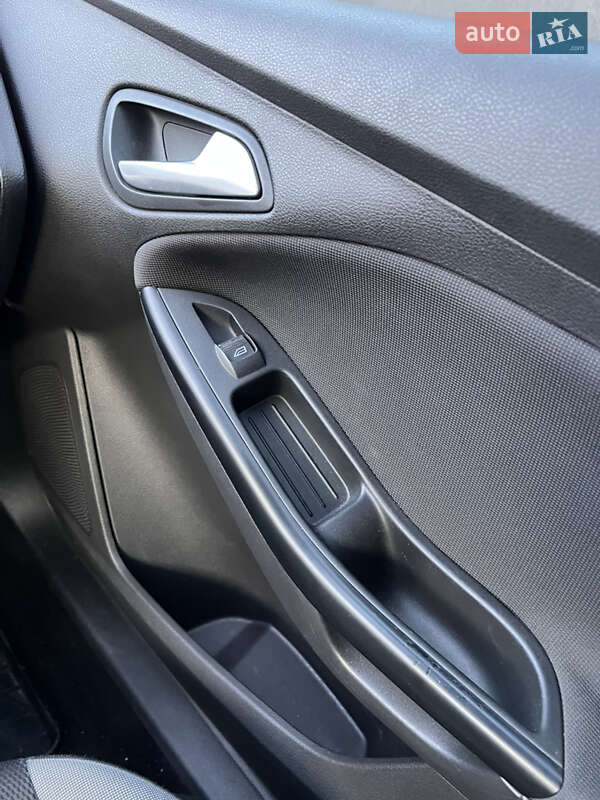 Хэтчбек Ford Focus 2013 в Львове