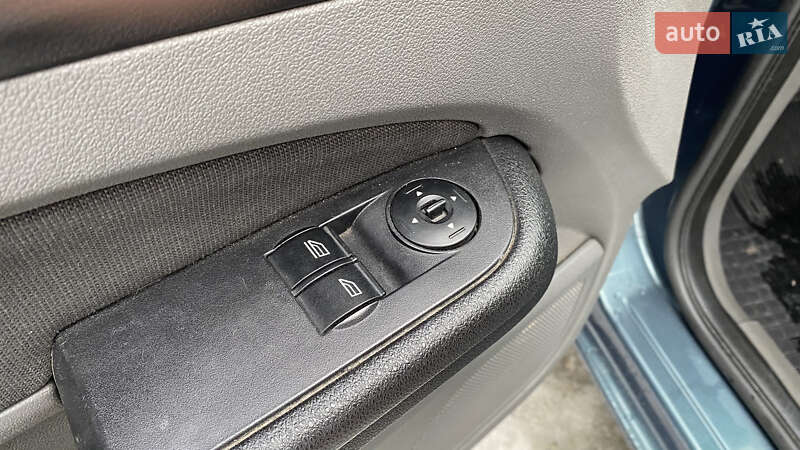 Хэтчбек Ford Focus 2011 в Днепре фото 19 Хэтчбек Ford Focus 2011 в Днепре