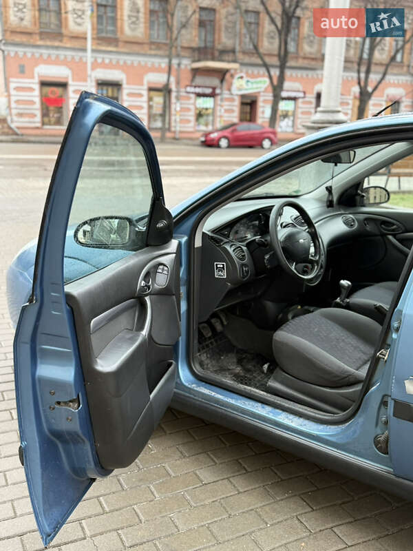 Хетчбек Ford Focus 1999 в Запоріжжі