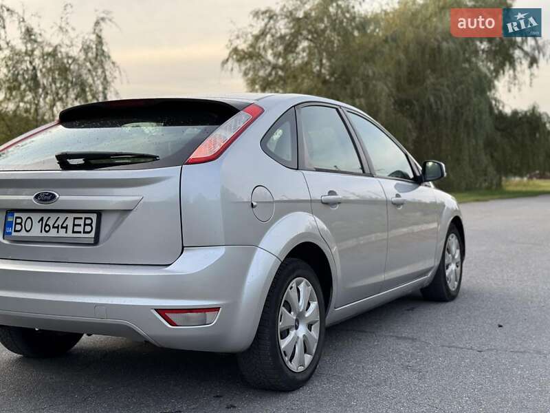 Хэтчбек Ford Focus 2011 в Тернополе