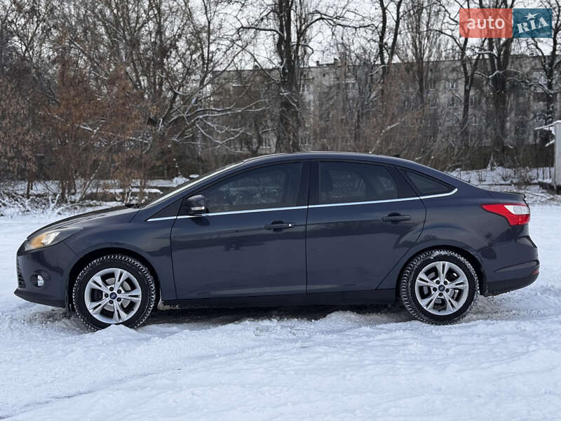 Седан Ford Focus 2013 в Чернигове фото 6 Седан Ford Focus 2013 в Чернигове