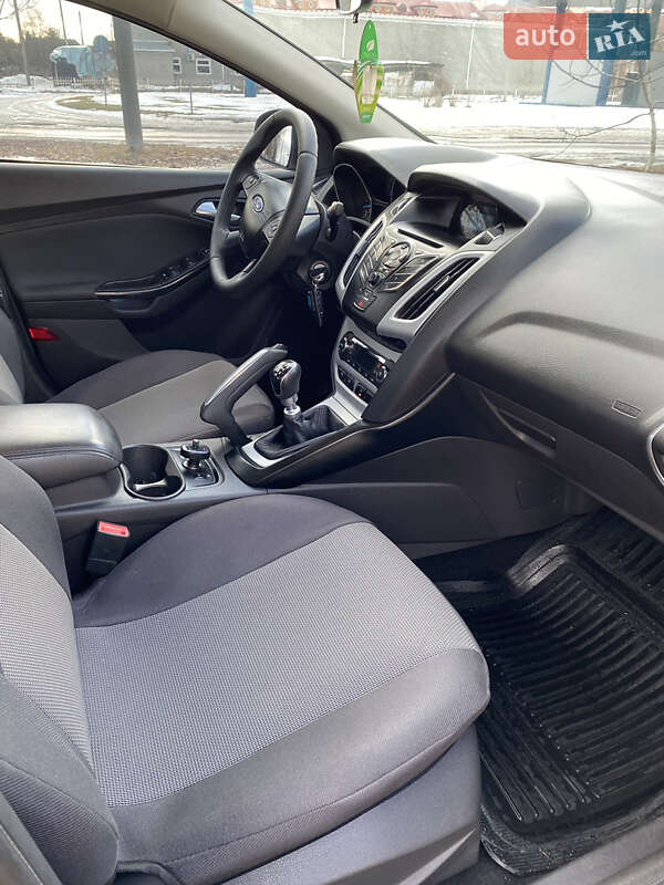 Седан Ford Focus 2013 в Чернигове фото 16 Седан Ford Focus 2013 в Чернигове