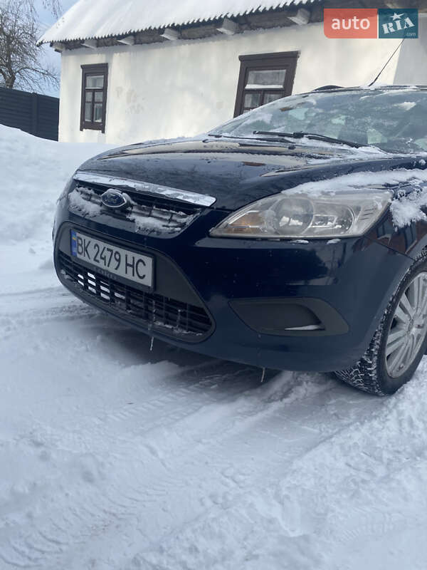Универсал Ford Focus 2008 в Сарнах
