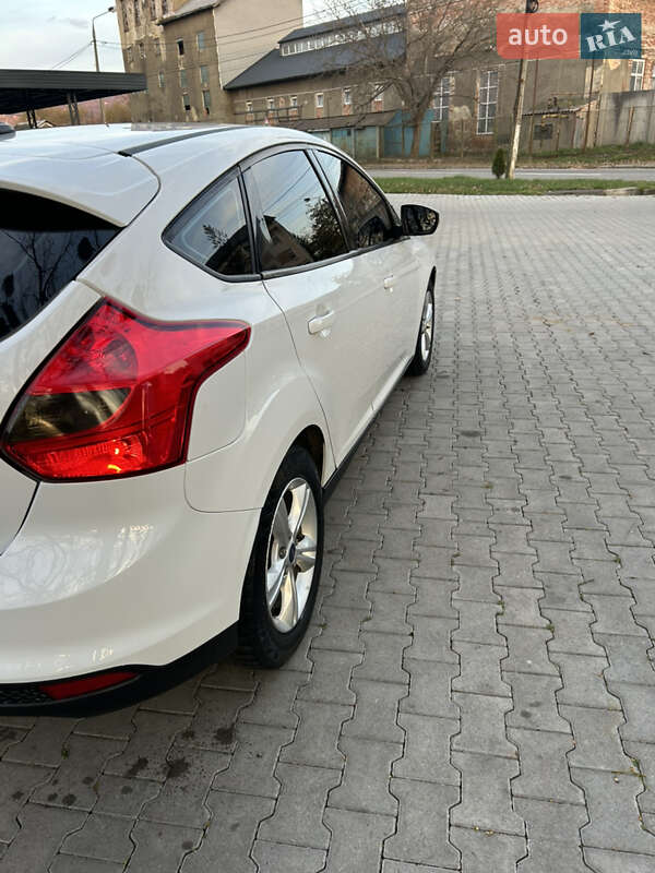 Хэтчбек Ford Focus 2014 в Черновцах