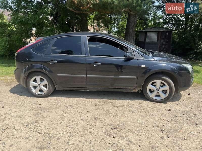 Хэтчбек Ford Focus 2005 в Ивано-Франковске фото 2 Хэтчбек Ford Focus 2005 в Ивано-Франковске