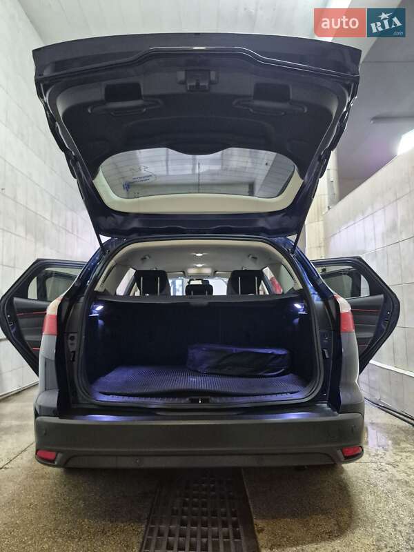 Універсал Ford Focus 2011 в Конотопі