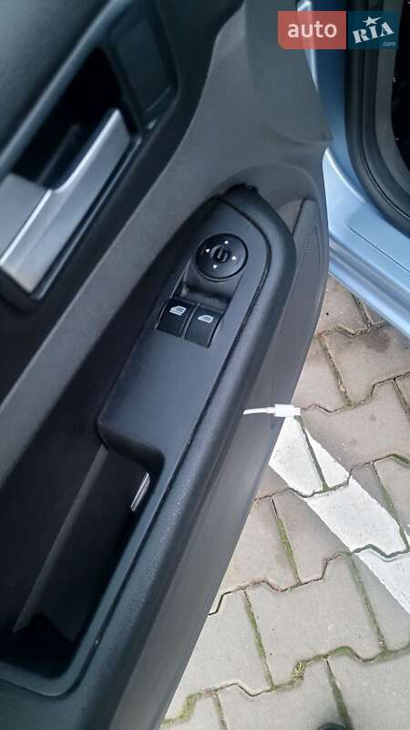 Хэтчбек Ford Focus 2006 в Виннице