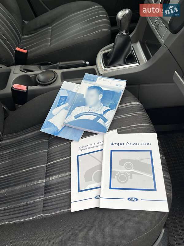 Хетчбек Ford Focus 2008 в Дніпрі